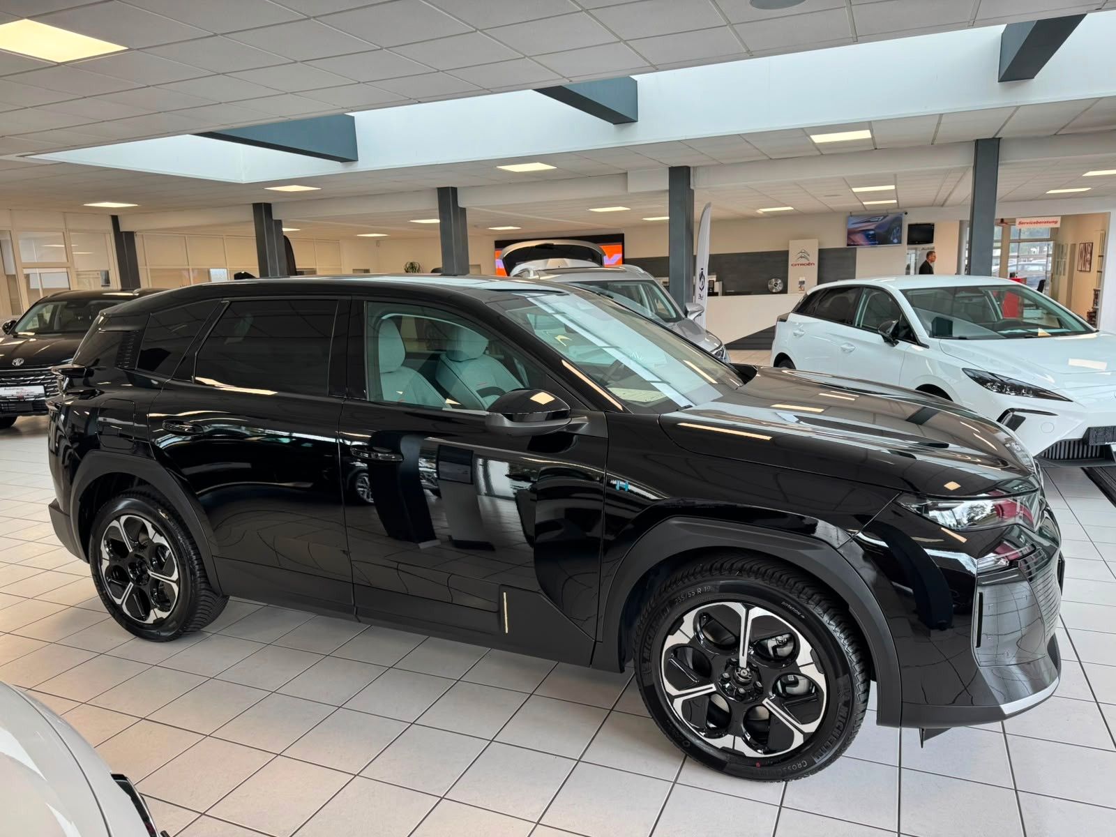 Fahrzeugabbildung Citroën C5 Aircross Hybrid 225 Stop&Start ë-EAT8
