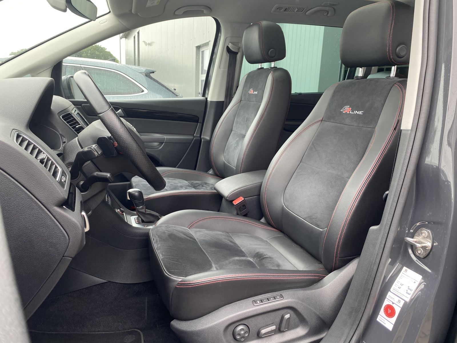 Fahrzeugabbildung SEAT Alhambra 2.0 TDI DSG FR-Line NAV+XEN+AHK+PANO+PP