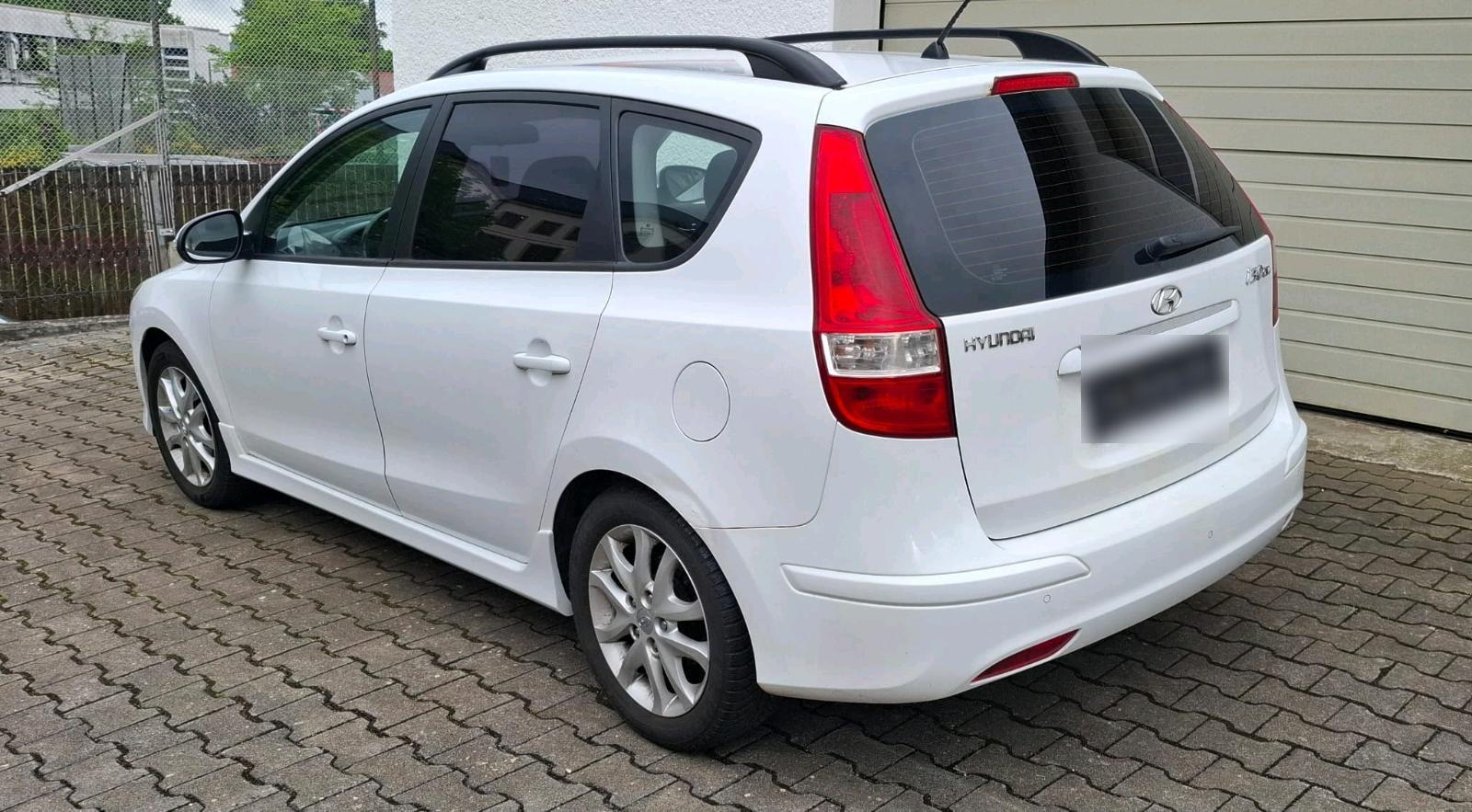 Hyundai i30 2011 — photo 6