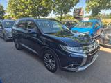Mitsubishi Outlander 2.2 DI-D 4WD Instyle Plus S - Mitsubishi Outlander Kombi Gebrauchtwagen