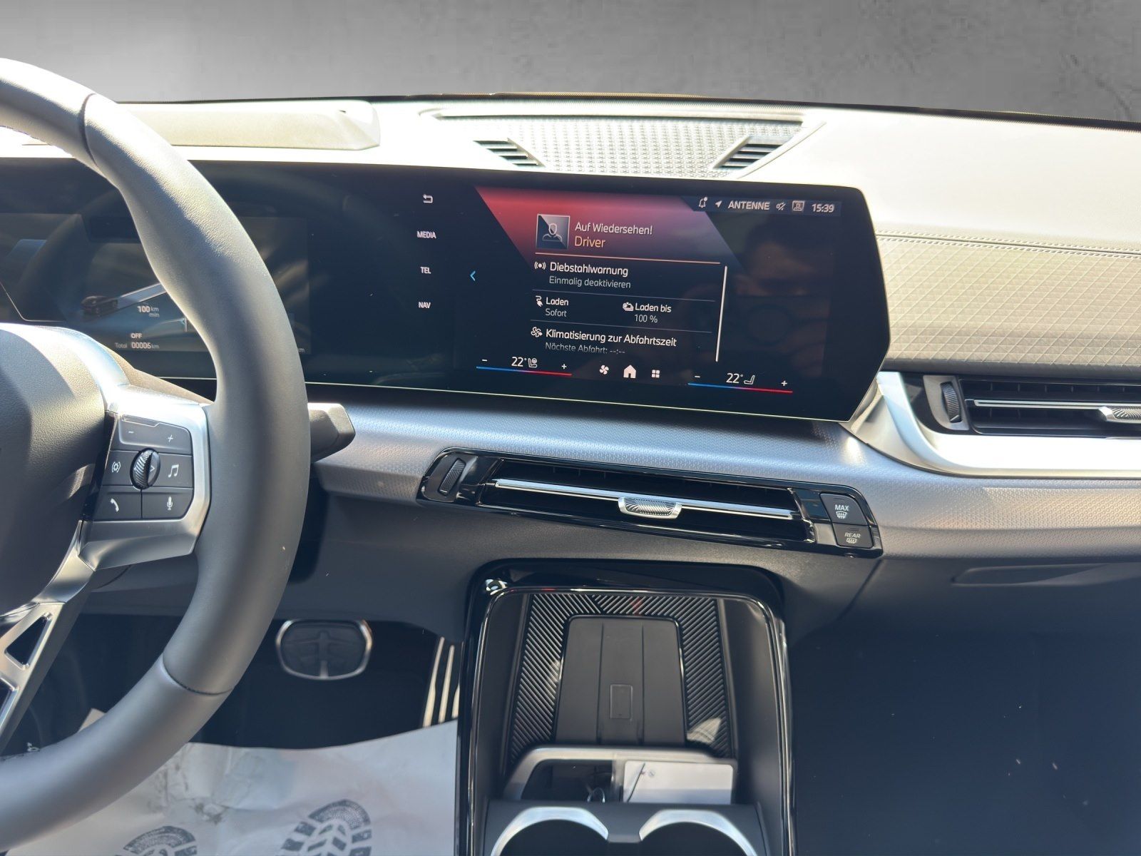 BMW iX2 - Bild 18