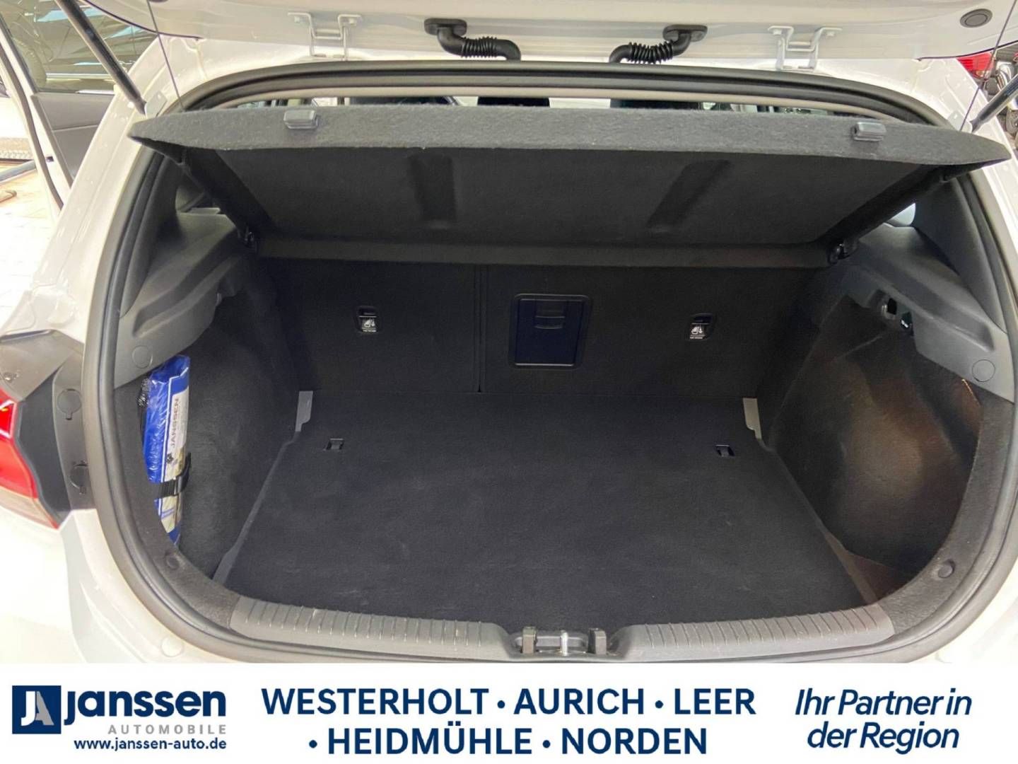 Fahrzeugabbildung Hyundai i30 FL 5-Türer TREND