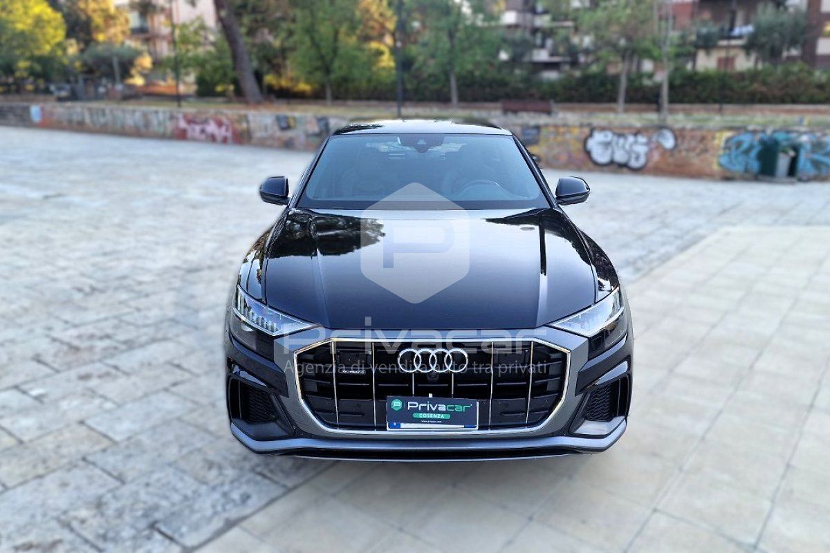 Audi AUDI Q8 50 TDI 286 CV quattro tiptronic Sport imagem 2