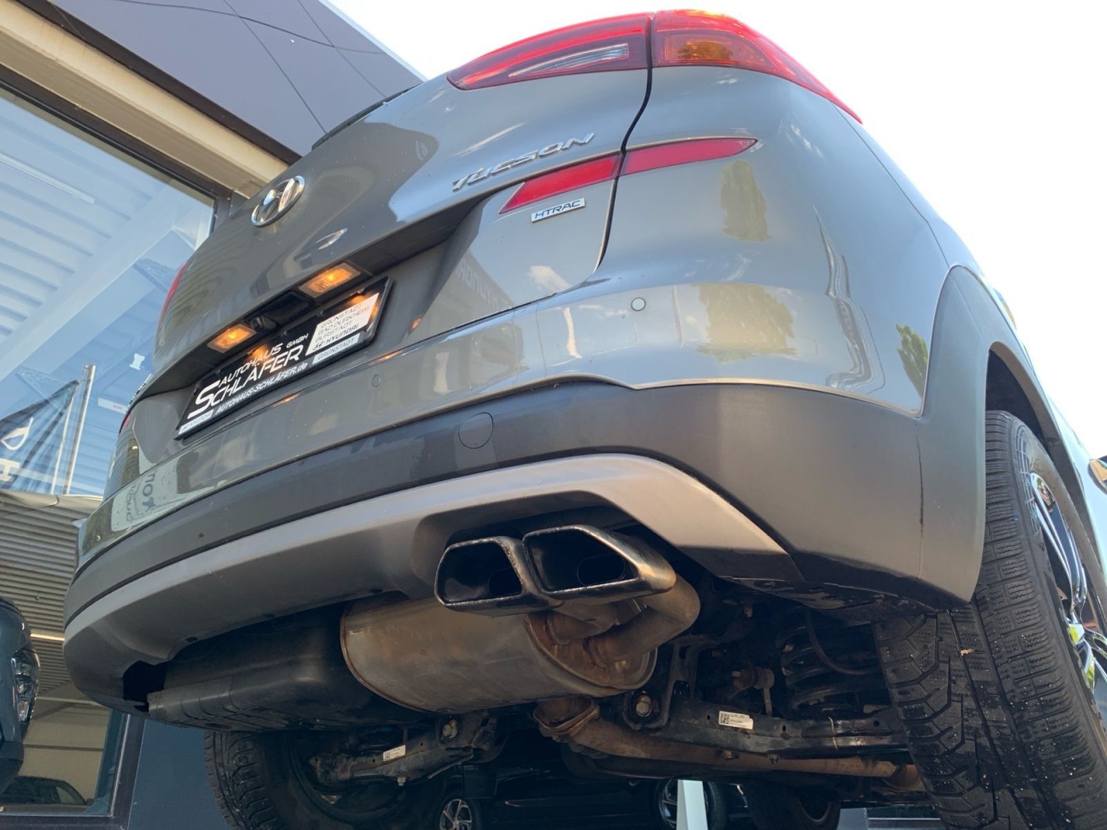 Fahrzeugabbildung Hyundai TUCSON 2.0 CRDi 8-AT Mild Hybrid Premium 4WD Exp