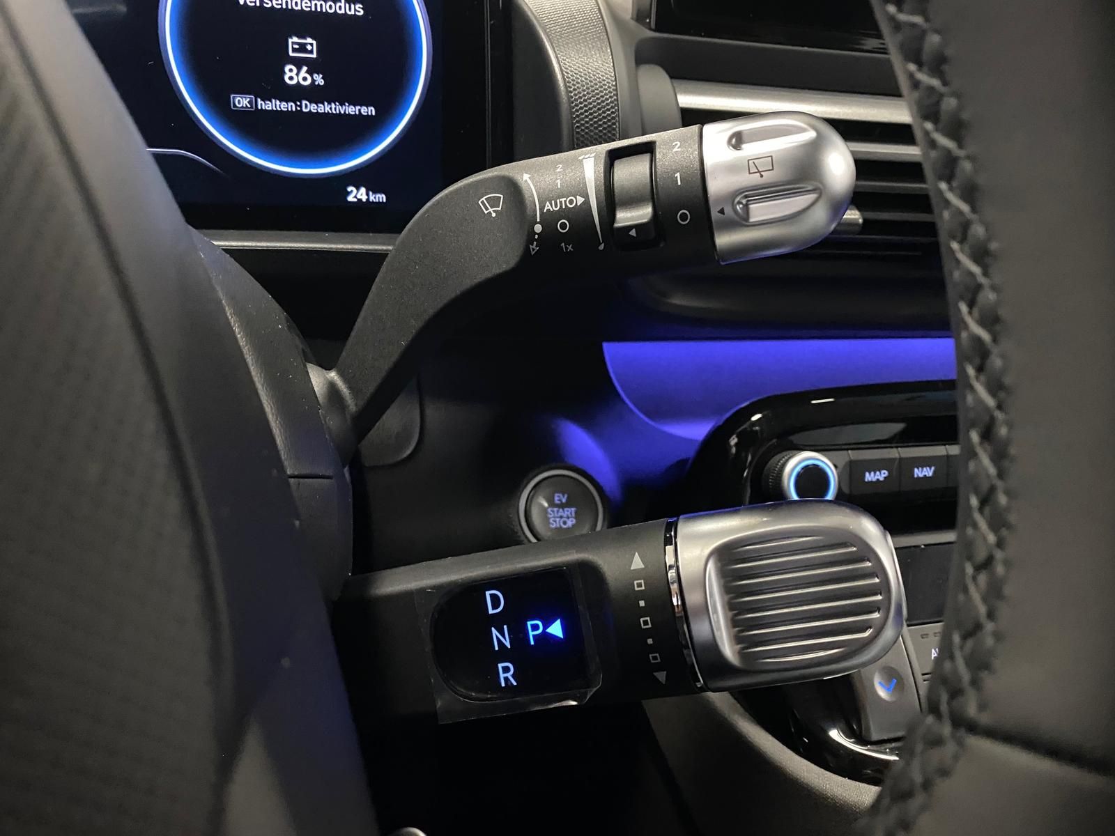 Fahrzeugabbildung Hyundai INSTER Elektro 85 kW APP+KLIMA+ACC+KAMERA+17"Alu