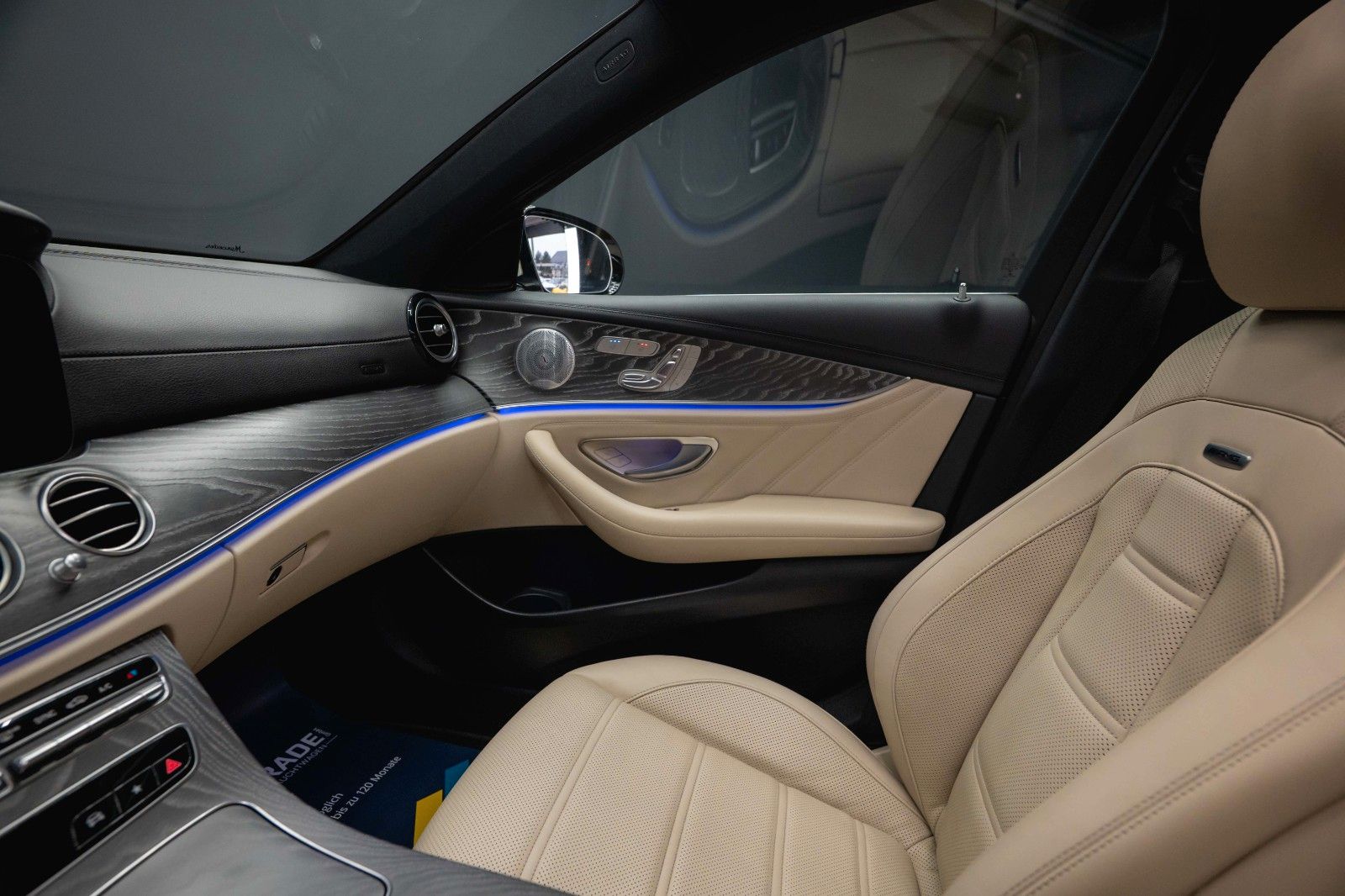 Fahrzeugabbildung Mercedes-Benz E 53 AMG 4Matic+ Facelift Designo *ACC*Pano*360*