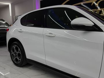 Alfa-Romeo Stelvio - 4