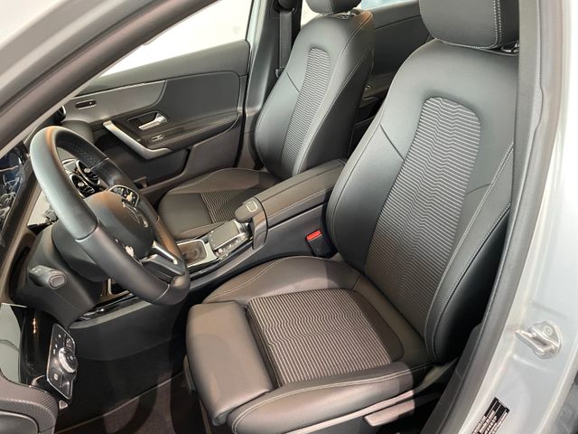 Fahrzeugabbildung Mercedes-Benz A 180 Limo Progressive/DAB/MBUX