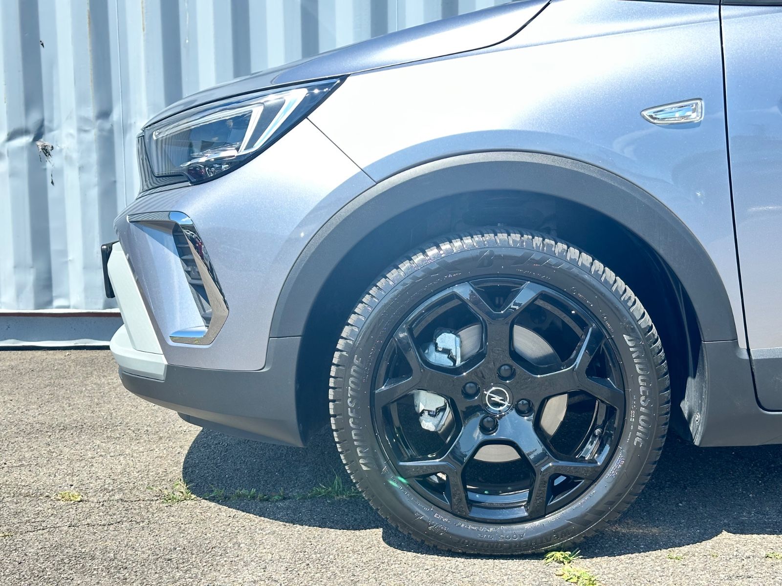 Fahrzeugabbildung Opel Crossland Elegance Navi*Kamera*Sitzh.