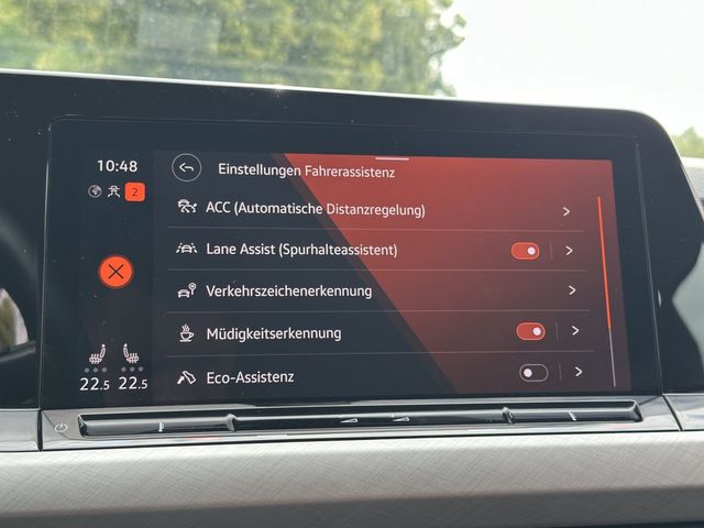 Golf VIII 1.5 eTSI Life DSG SHZ NAVI AHK ACC LED