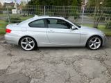 BMW 330d Coupé  E92, 1.Hd., neuwertiger Zustand - BMW 330 mit Diesel-Antrieb: Coupé