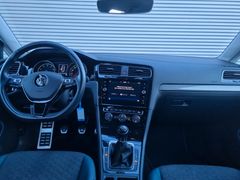 Fahrzeugabbildung Volkswagen Golf VII Variant 1.0 TSI IQ.DRIVE NAVI SHZ ACC P