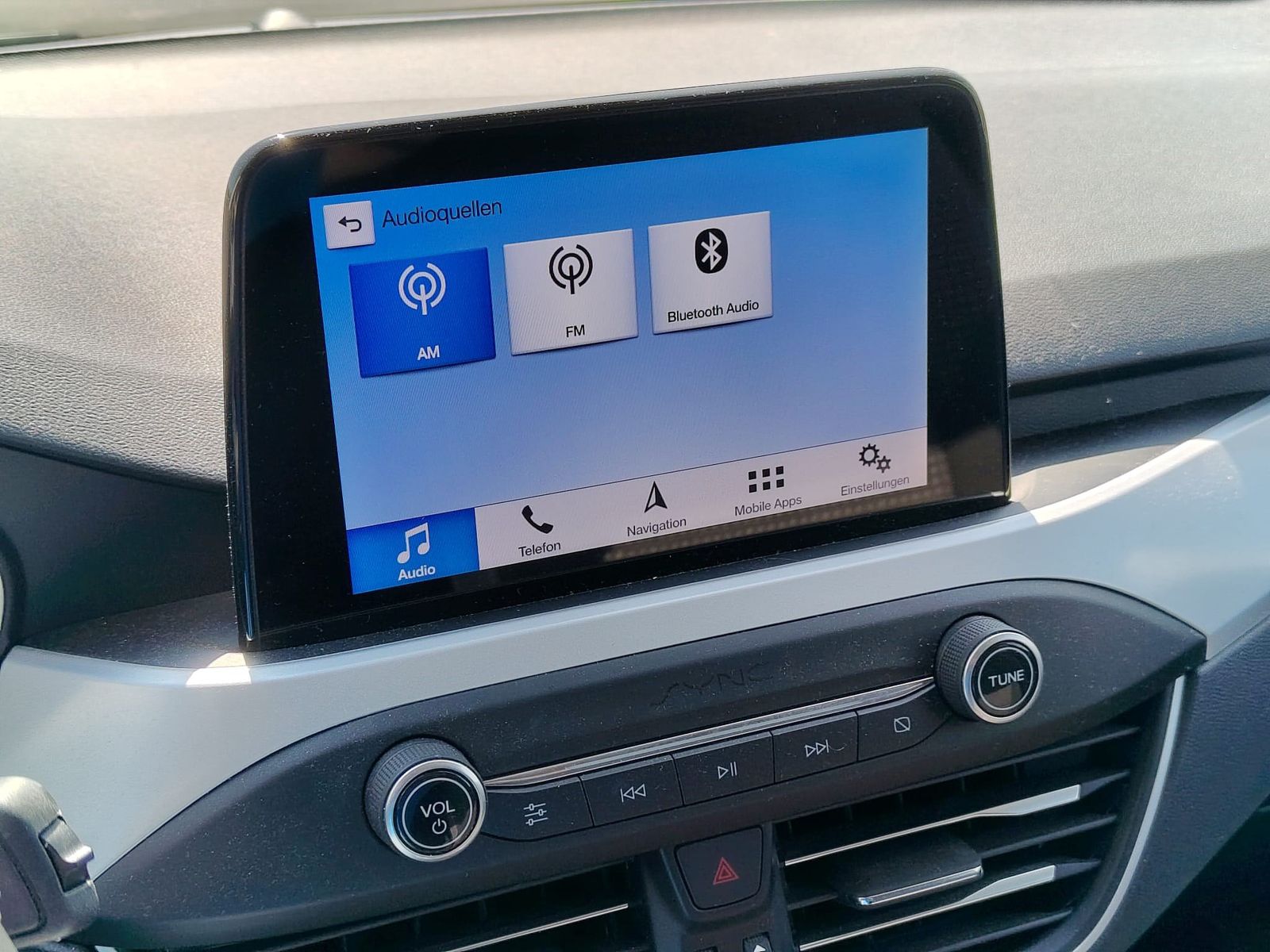 FORD Focus  Turnier 1.0 EcoBoost Cool&amp;Connect Navi – Bild 9