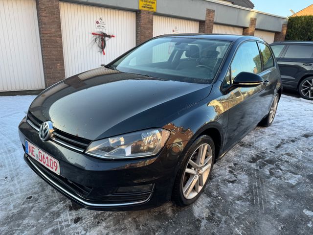 Volkswagen Golf VII Lim. Highline BMT-ACC-2xPDC-17 ZOLL