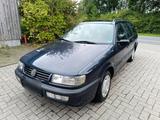 Volkswagen VW Passat 35i Variant 1.8 - Volkswagen Passat: Kombi, 35i