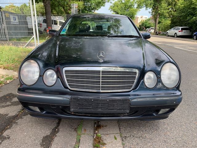 Mercedes-Benz E 240 Elegance Lim  Aut Klima Leder Navi Schd