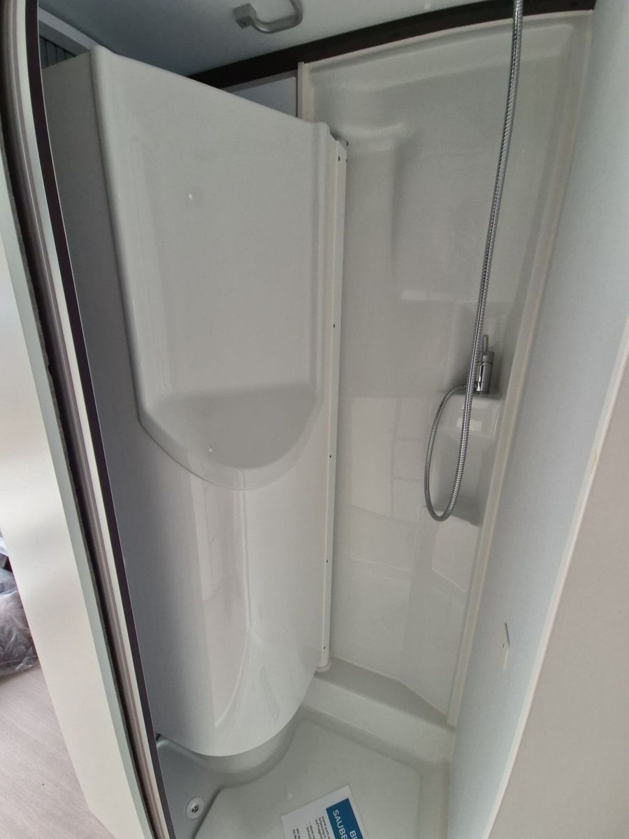 Fahrzeugabbildung Adria Twin Supreme 600 SX Markise,Radio,Lith,Solar,LED