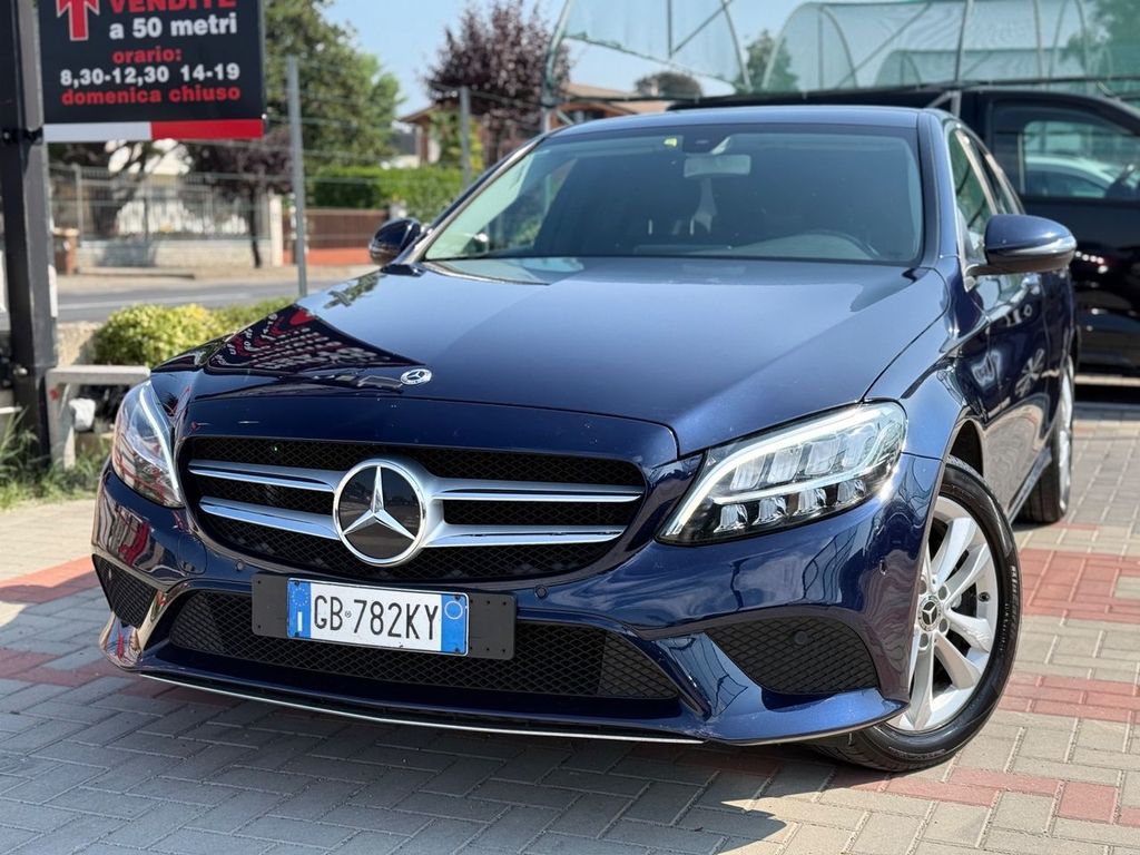 Image of Mercedes-Benz C 220