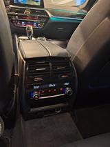 BMW 520d Touring A - Nacht Blau Leather - BMW 5er Reihe Gebrauchtwagen in München