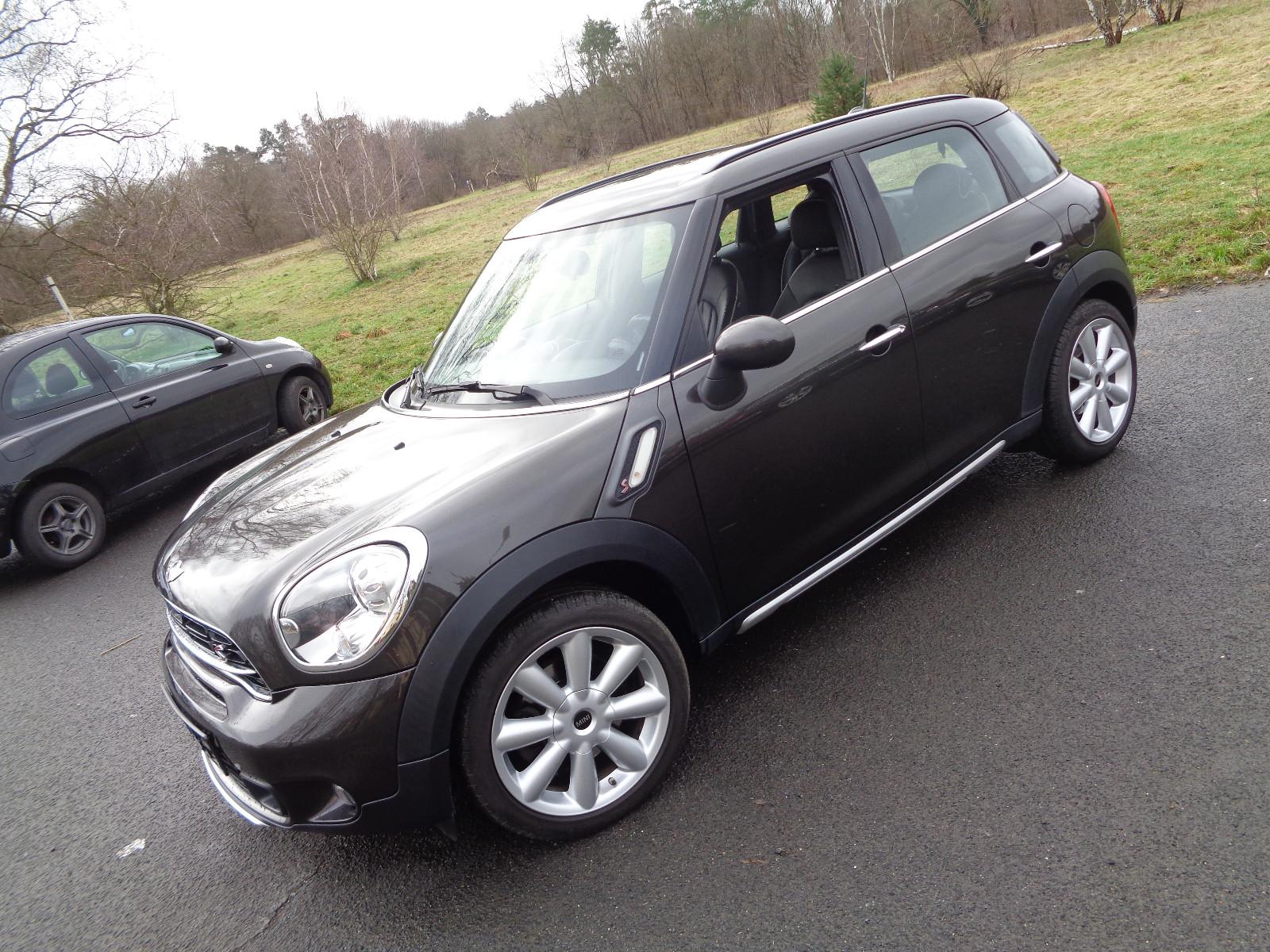 MINI Country.Co.S Aut. ALL4 Leder Navi.Klimaaut.Xenon