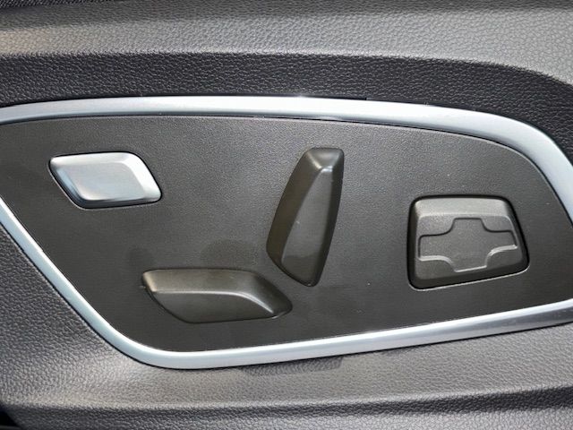 Fahrzeugabbildung Renault Megane E-Tech 100% ele Esprit Alpine 220 Comfort