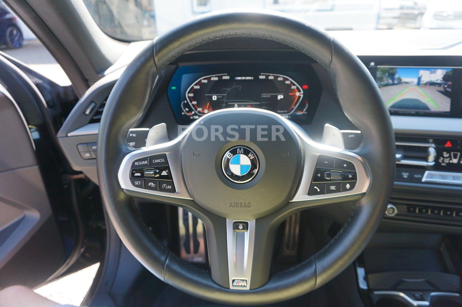 BMW M235