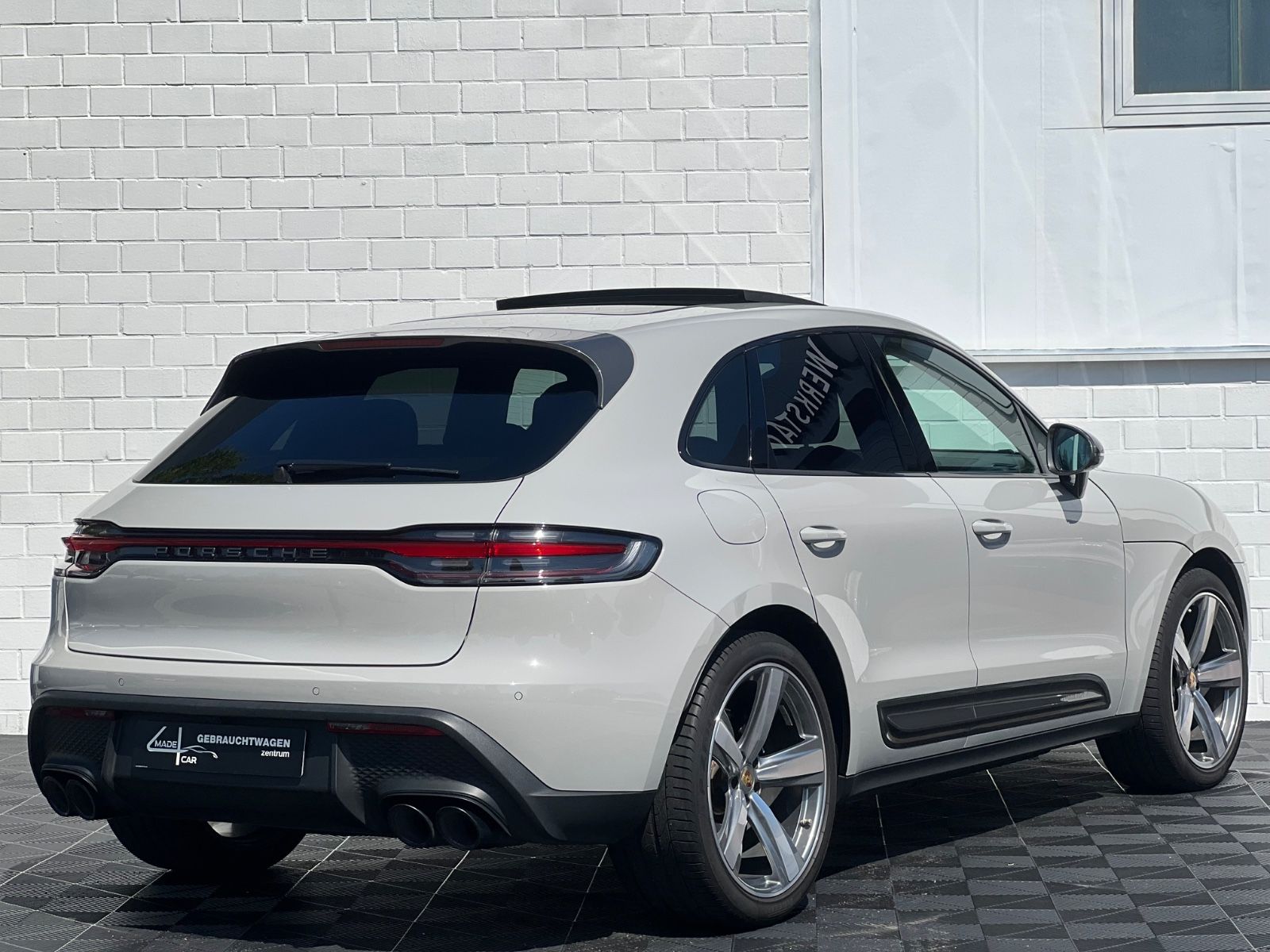 Porsche Macan T*SPORT-CHRONO*LUFTFED*PANO*APPROVED072028 foto 4