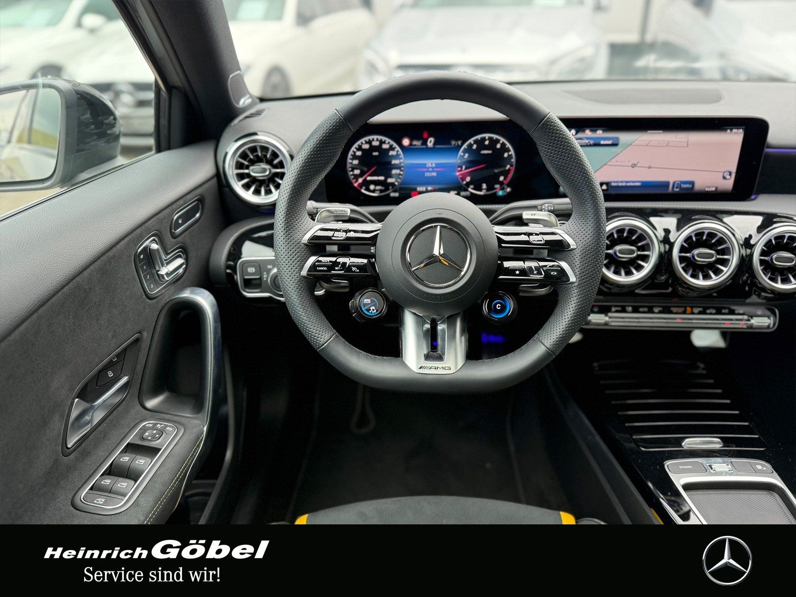 Fahrzeugabbildung Mercedes-Benz AMG A 45 S HEAD-UP*PANO*BURMESTER*PERFORMENCE*