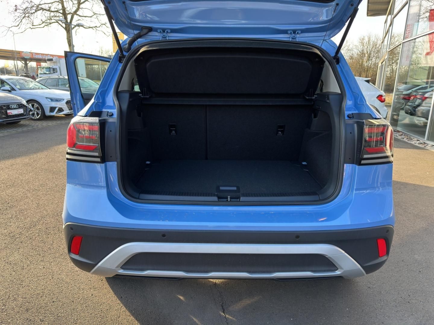 Fahrzeugabbildung Volkswagen T-Cross Life Life,RFK,GJR,Climatronic,Navi,LM-Fe