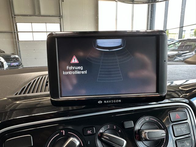 MYAUTOCENTER – Gebraucht- und Jahreswagen mit Werkstattservice in Pfaffenhofen Volkswagen up! black up! *Sitzh.*Navi*Klima*TÜV0428*