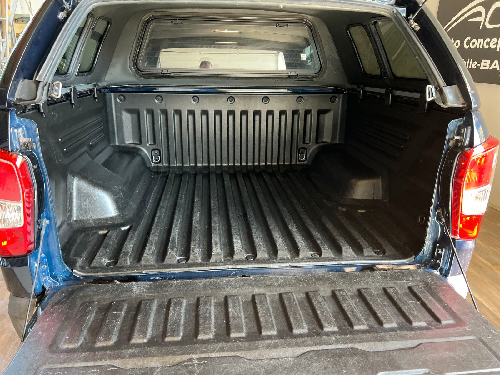 Fahrzeugabbildung Ssangyong MUSSO Sapphire 4WD AT  *AHK*Leder*Kamera*Hardtop