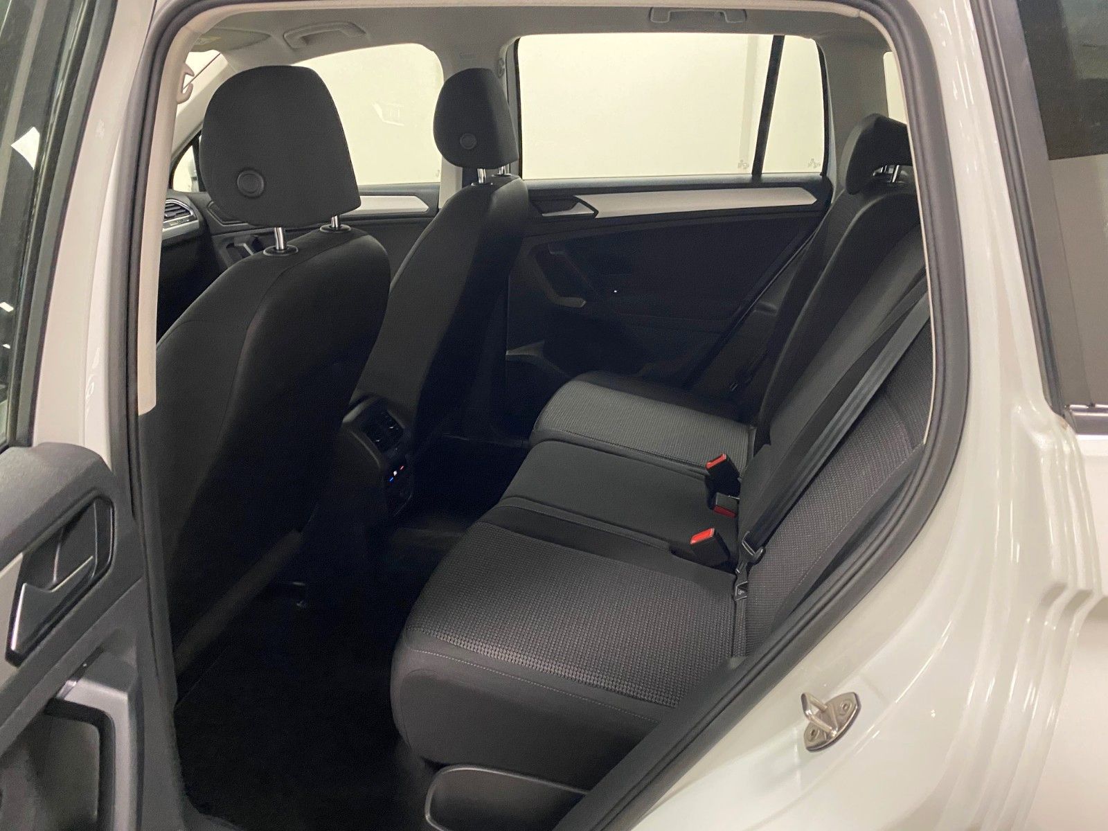 Fahrzeugabbildung Volkswagen Tiguan 1.5 TSI Trendline+NAVIGATION+ALLWETTER+BC