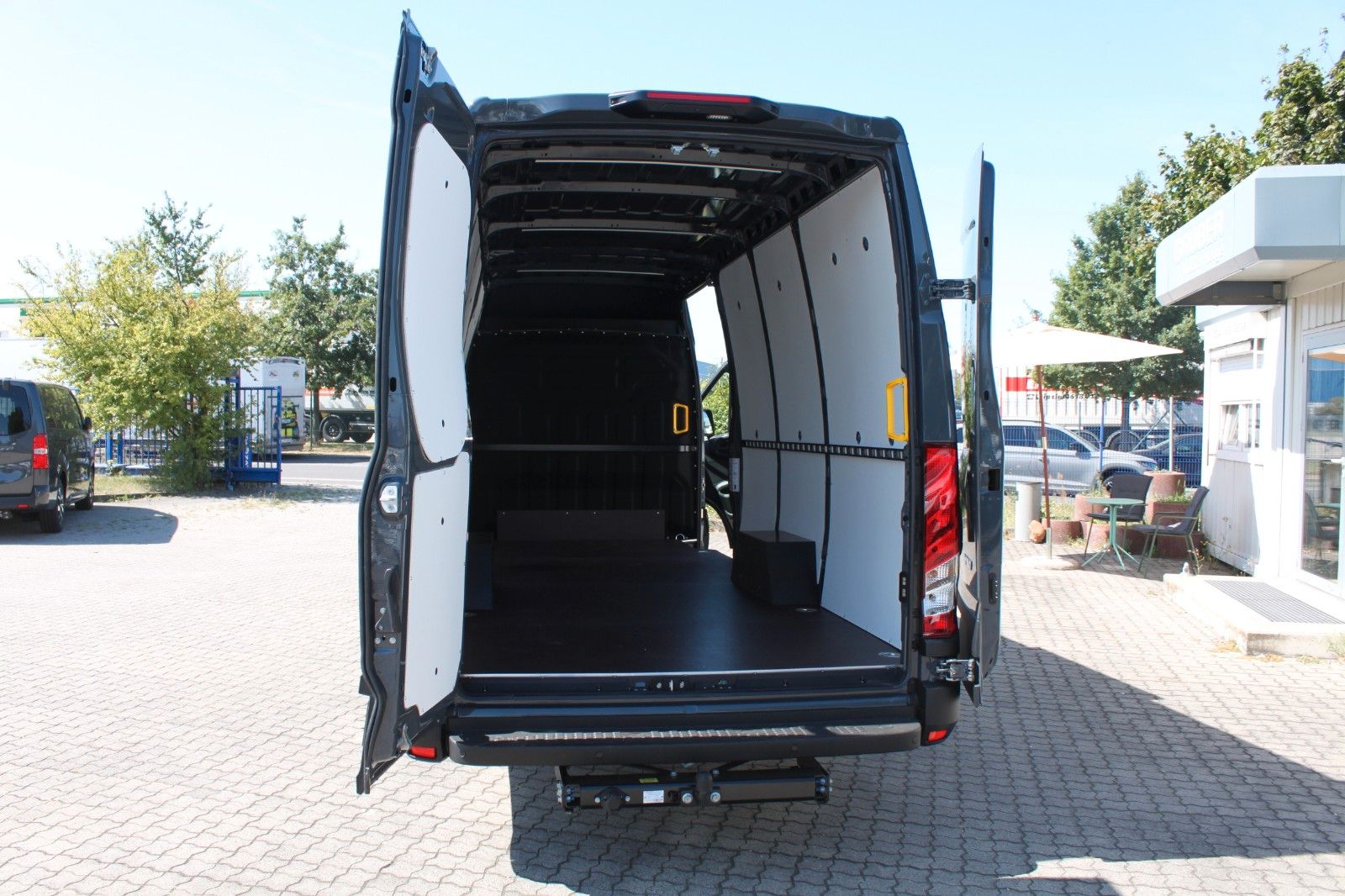 Fahrzeugabbildung Iveco Daily 35 S 21HA8 V