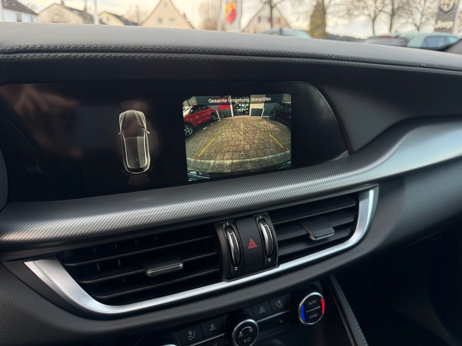 Fahrzeugabbildung Alfa Romeo VELOCE 2.0 Turbo 280PS Q4 GLASDACH NAVI KAMERA