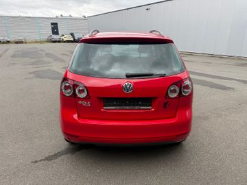 Volkswagen Golf - 6