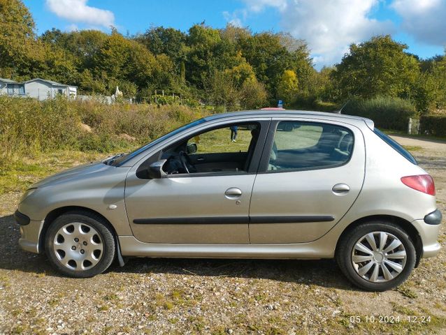 Peugeot 206 HDI TÜV Neue, Motor und Getriebe Top Z...