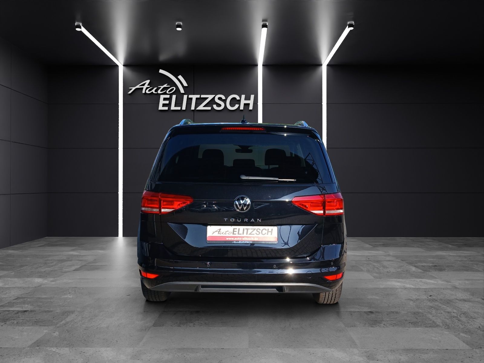 Fahrzeugabbildung Volkswagen Touran TSI Move DSG 7-Si Navi AID ACC PDC SH LM