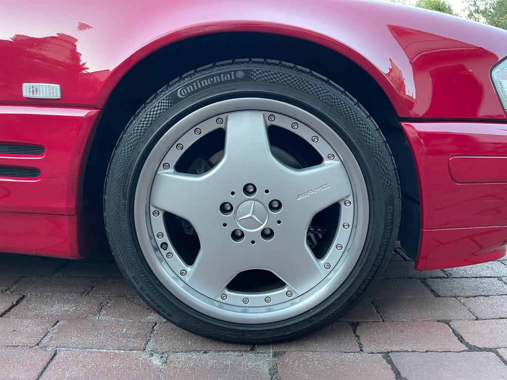 Mercedes-Benz SL 320