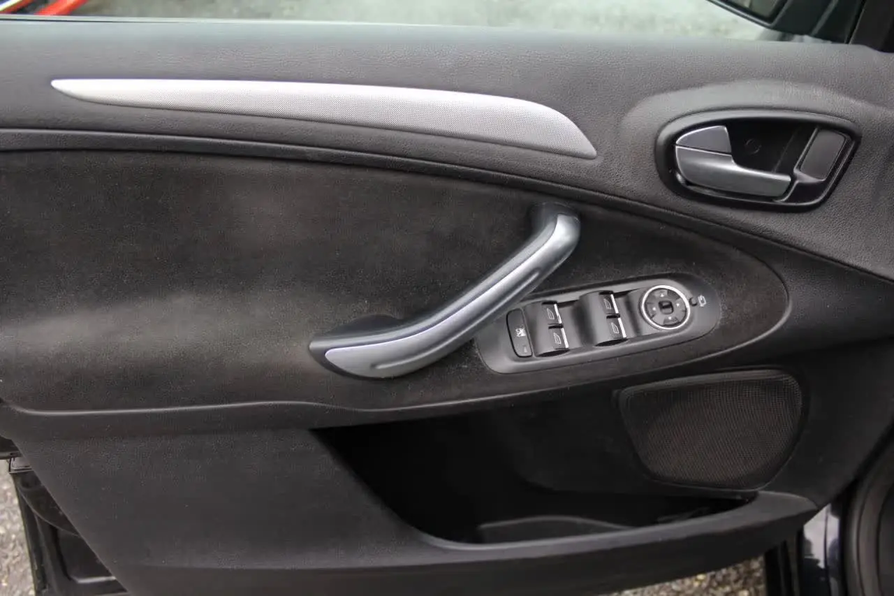 Ford Galaxy 2007 — photo 11