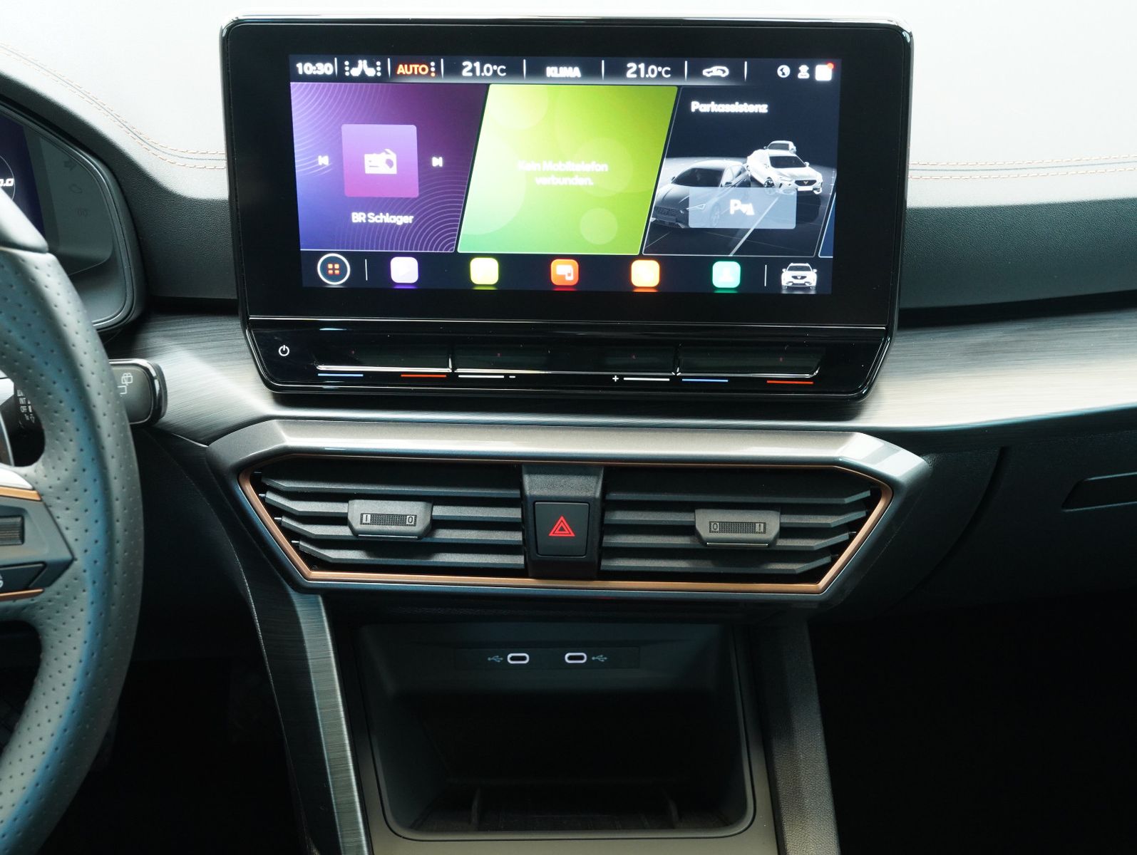 Fahrzeugabbildung CUPRA Formentor 1.5 TSI DSG LED/CARPLAY/KAMERA/PANO