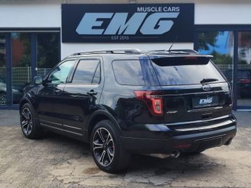 Ford Explorer - 4