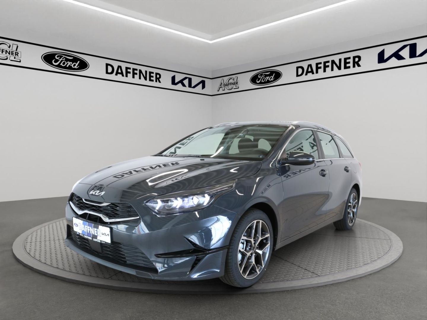 Fahrzeugabbildung Kia Ceed_sw Spirit 1.5 Alu JBL Sound Navi ACC LED