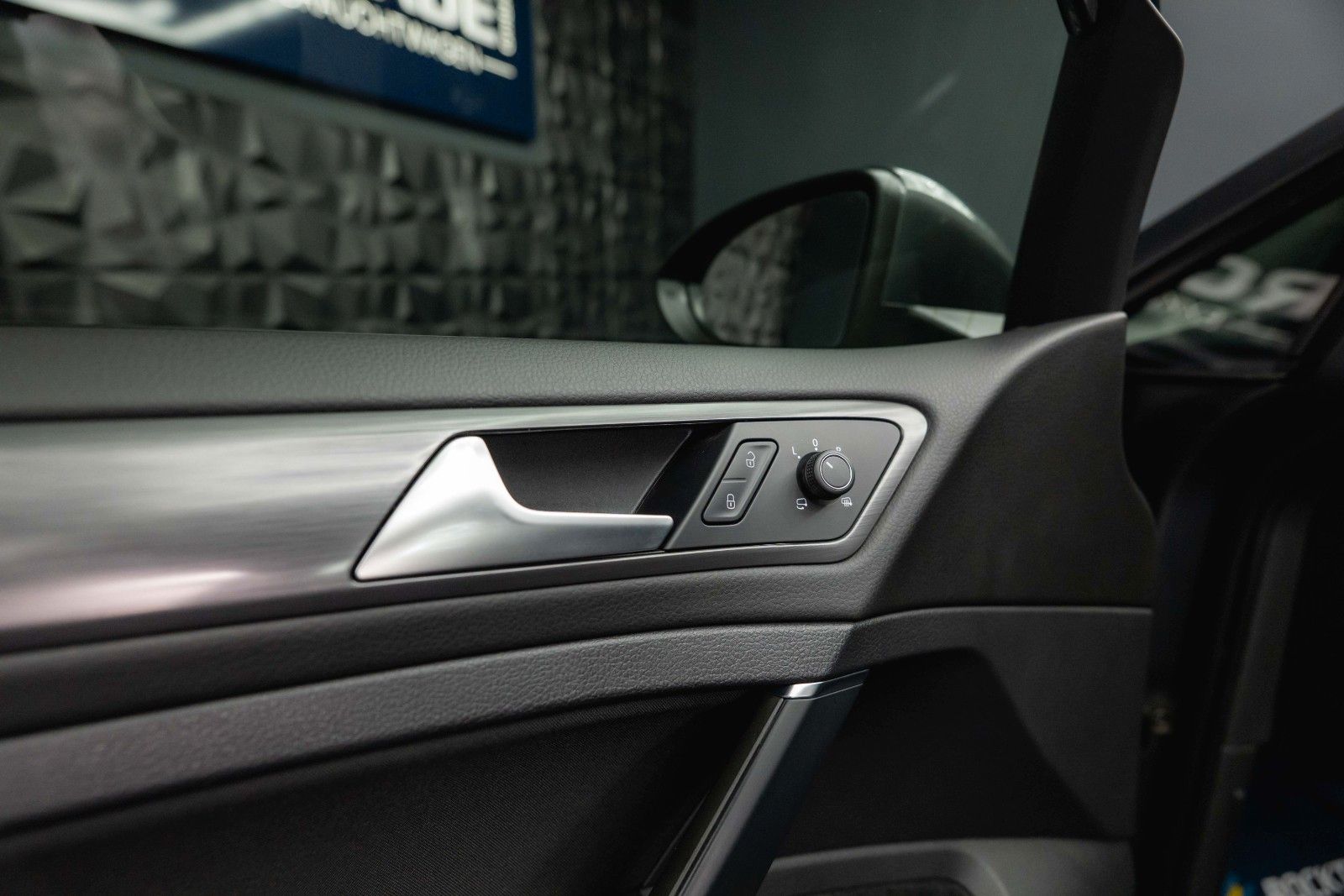 Fahrzeugabbildung Volkswagen Golf VII Variant Comfortline Autom. *ACC*LED*19%
