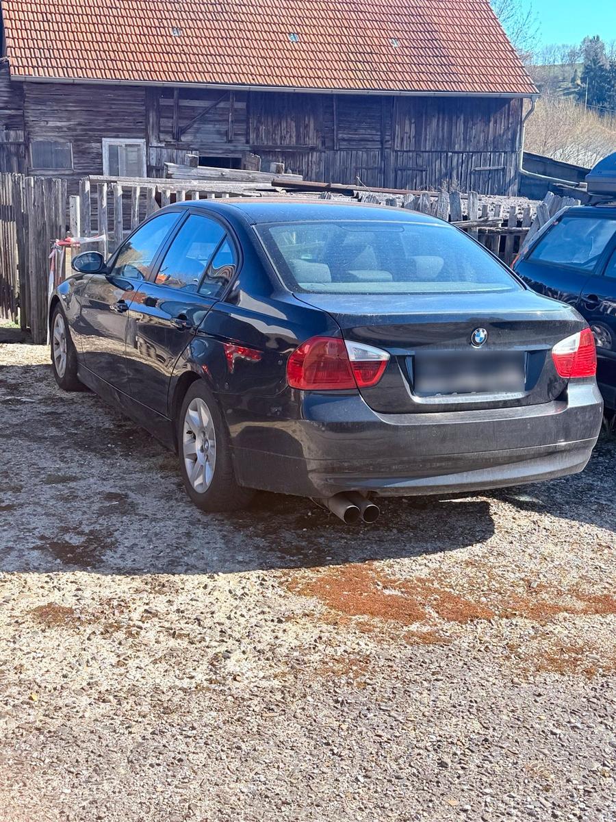 BMW 320