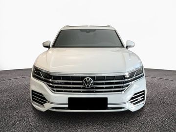 Volkswagen Touareg - 2