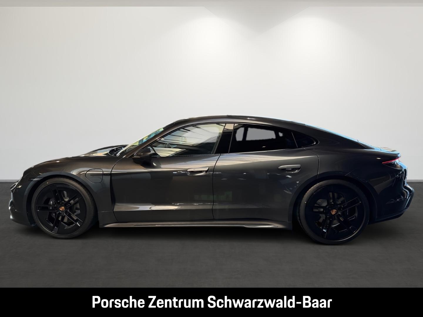 Porsche Taycan BOSE Abstandstempomat LED-Matrix Panorama