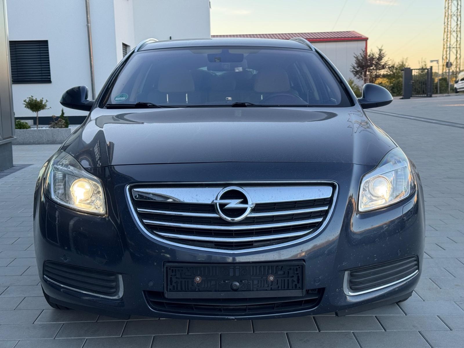 Opel Insignia 2009 — photo 8