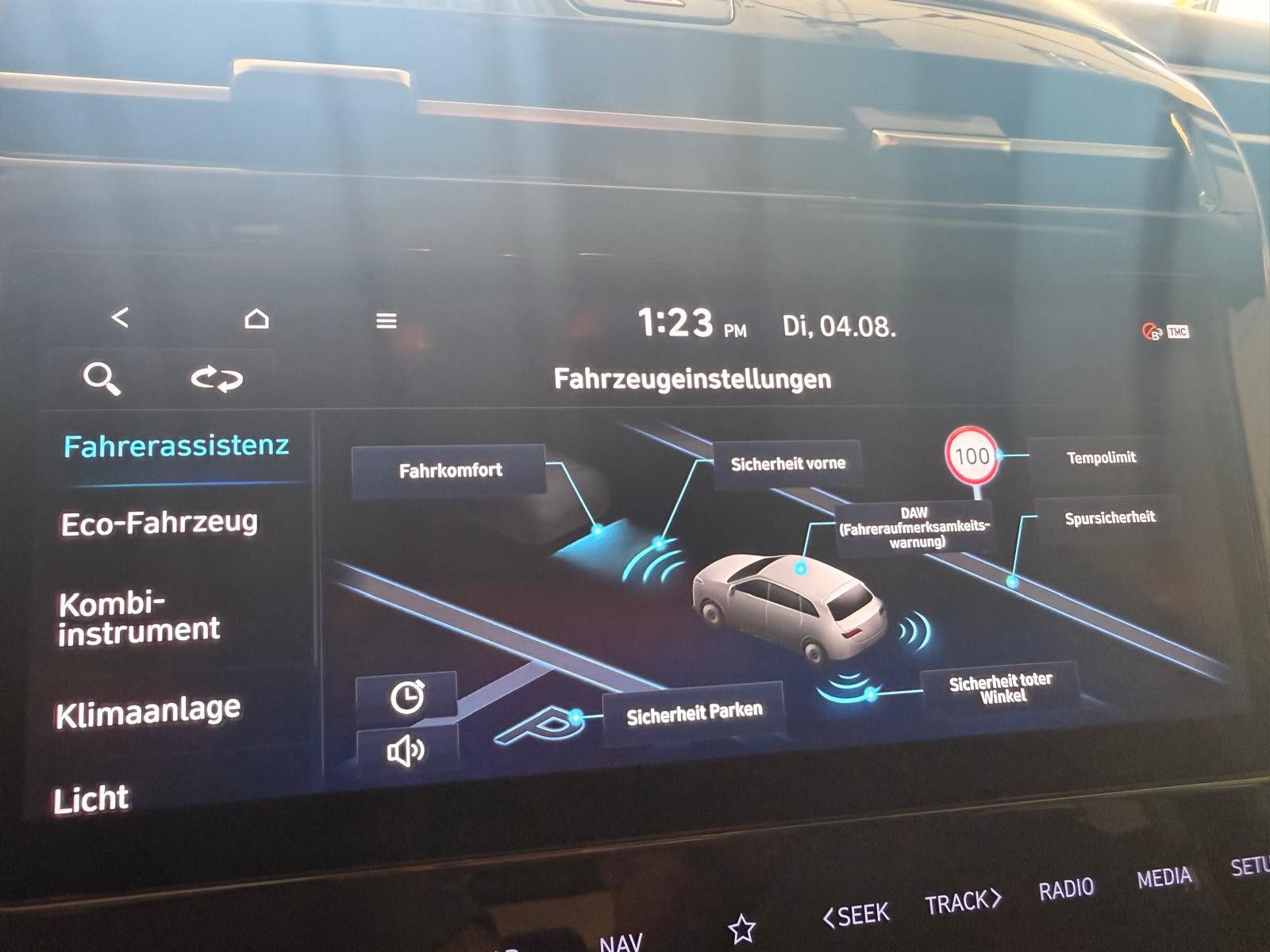 Fahrzeugabbildung Hyundai Tucson Trend Plug-In Hybrid 4WD/1.HAND/NAVI/LED