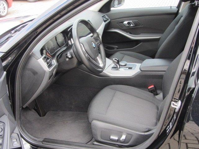 BMW 320d Touring Advantage Automatik foto 9