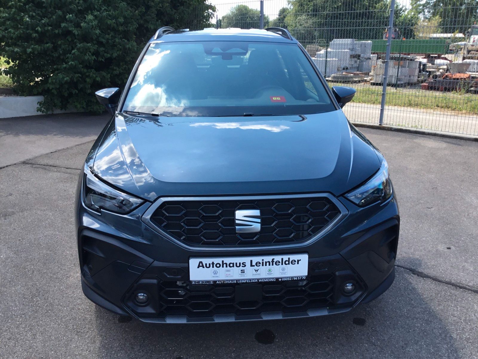 Fahrzeugabbildung SEAT Arona 1.0 TSI Style DSG+AHK+ACC+Navi+Kamera